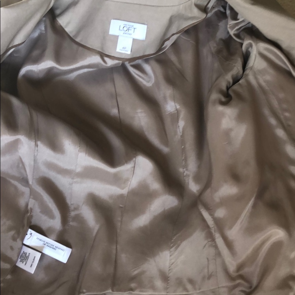 Loft Jacket - Picture 7 of 8